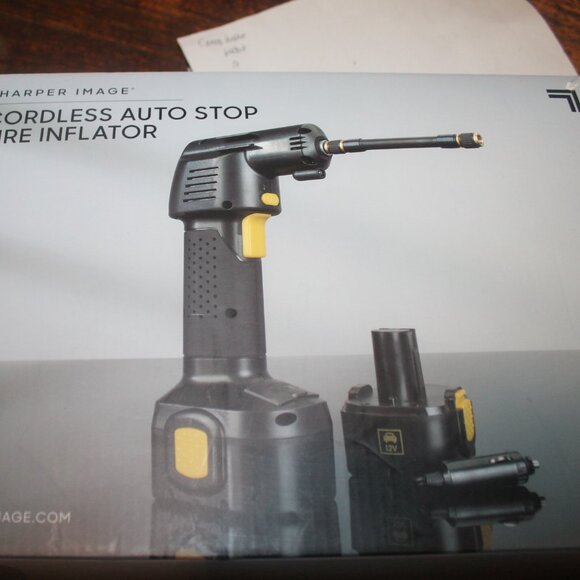$119.99 New Cordless Auto Stop Tire Inflator by Sharper Image - Picture 2 of 5
